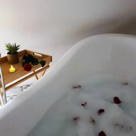 La Maison Coco Ονφλέρ